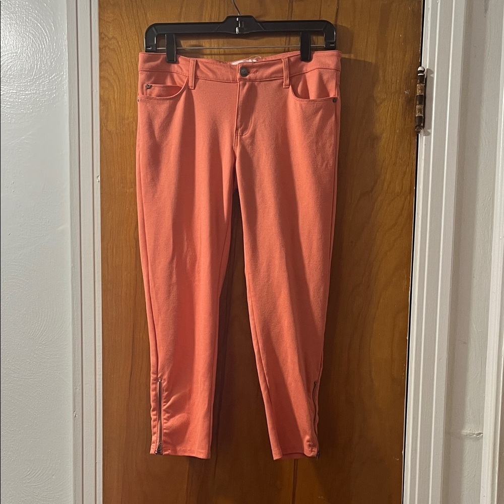 Selena Gomez Coral Skinny Cropped Pants